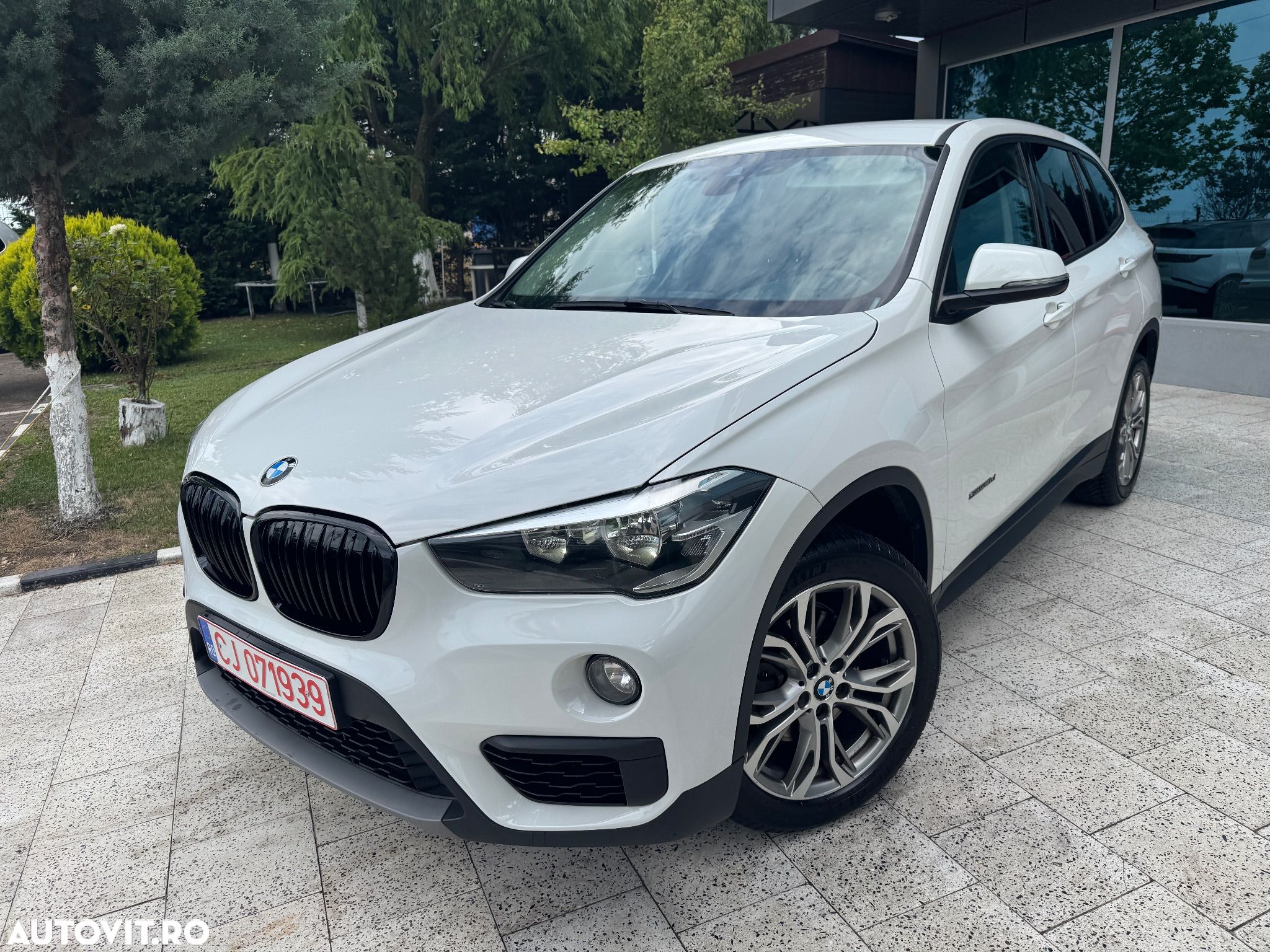 BMW X1 sDrive18d Aut. - 1