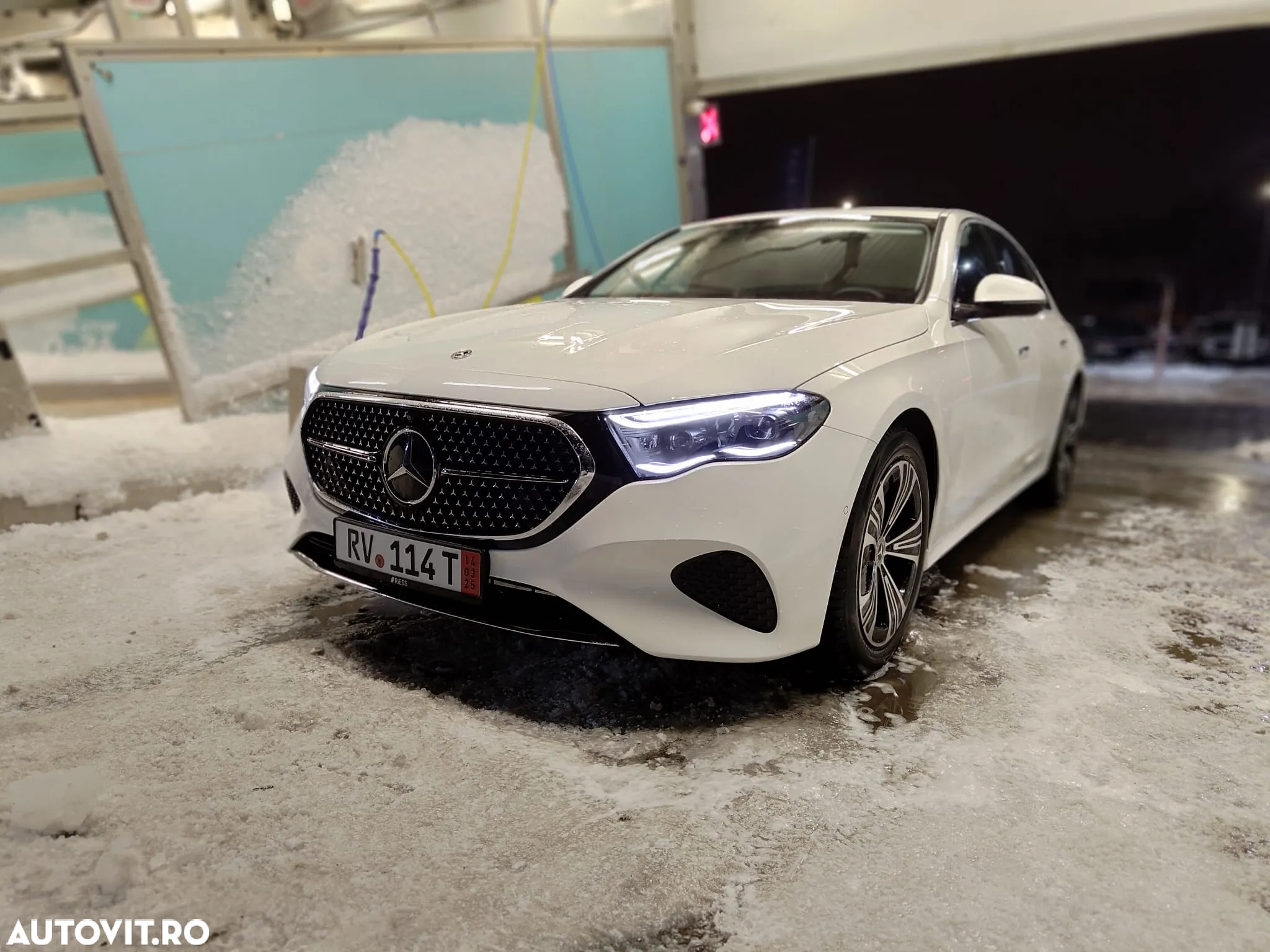 Mercedes-Benz E 200 T 9G-TRONIC Edition AVANTGARDE - 9