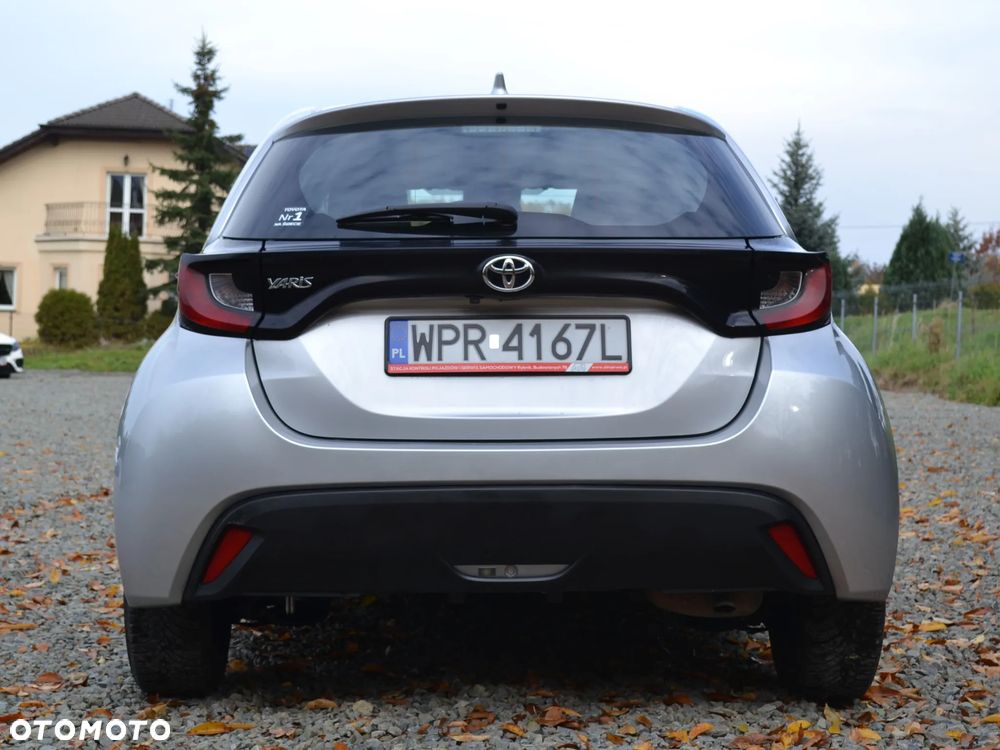 Toyota Yaris - 5