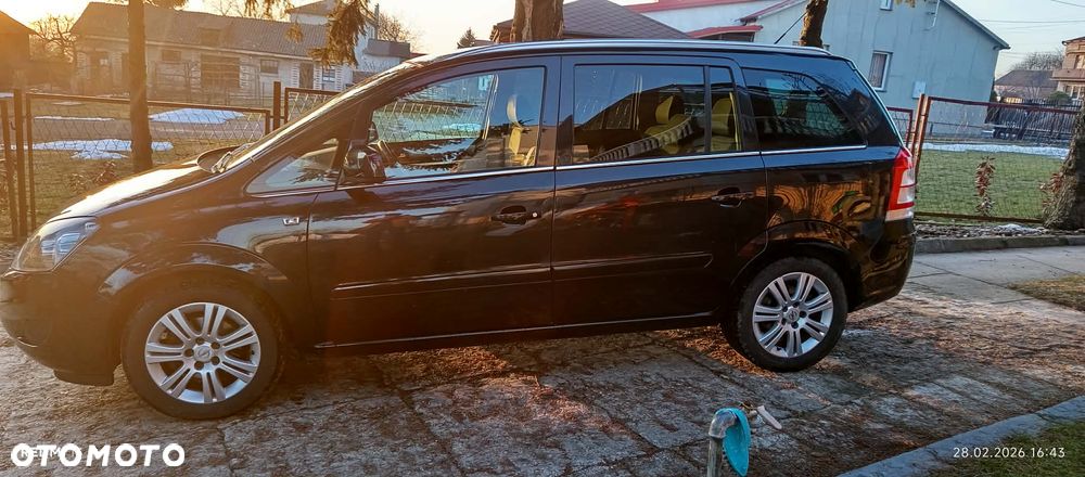 Opel Zafira 1.8 Family - 2