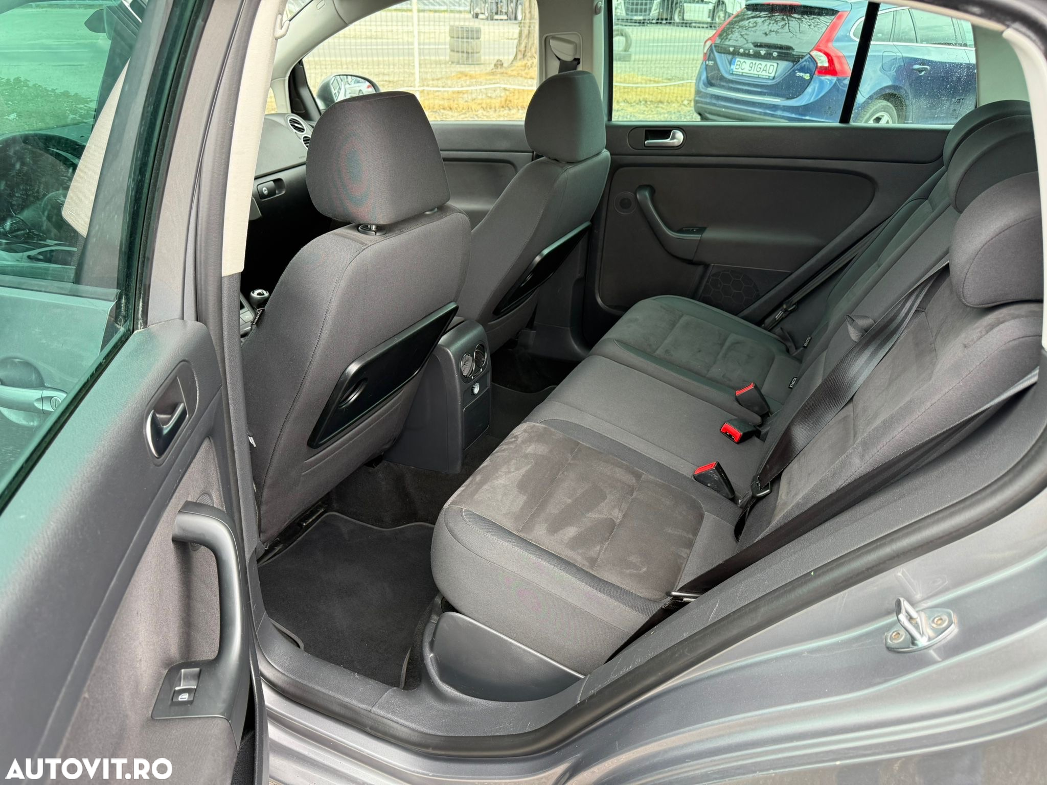 Volkswagen Golf Plus 2.0 TDI Comfortline - 10