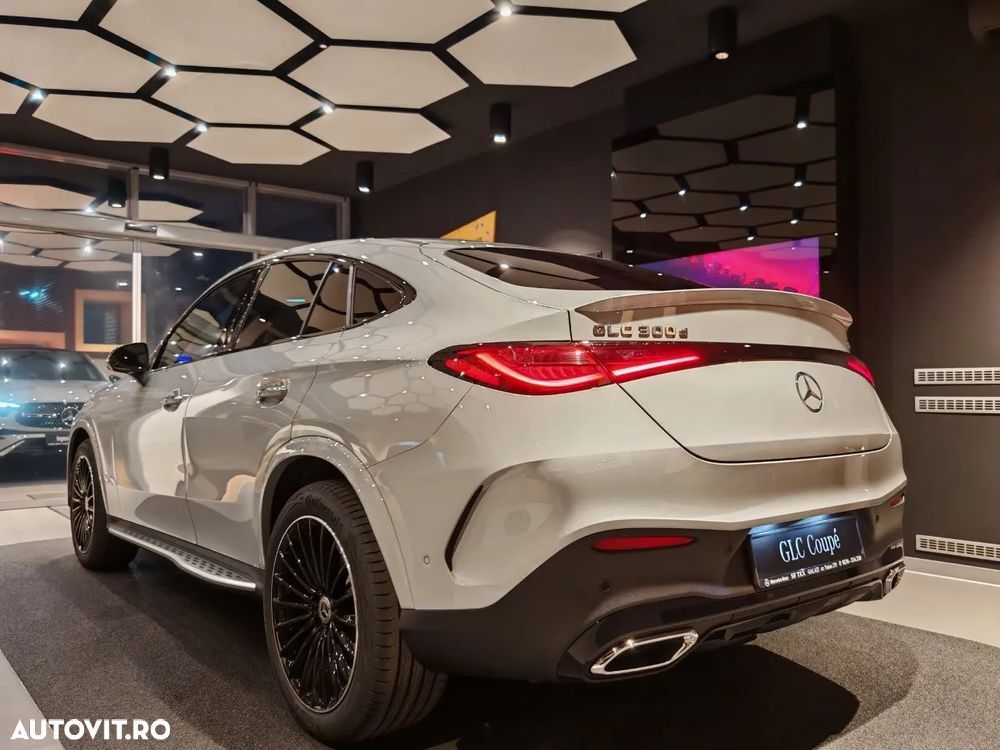 Mercedes-Benz GLC Coupe 300 d 4MATIC MHEV - 11