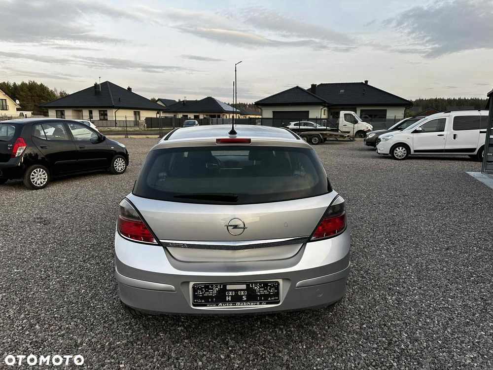 Opel Astra 1.6 NAVI - 11