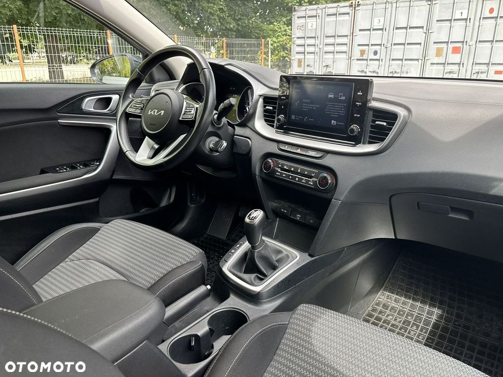 Kia XCeed 1.5 T-GDI M - 14