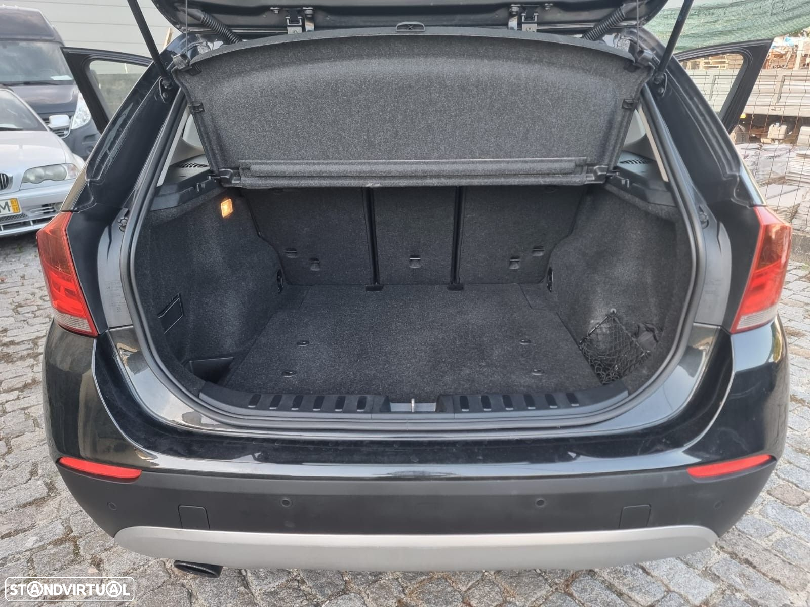 BMW X1 18 d sDrive - 23