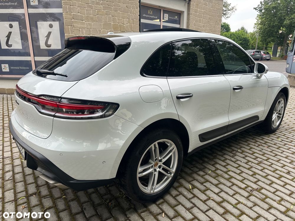 Porsche Macan Standard - 12