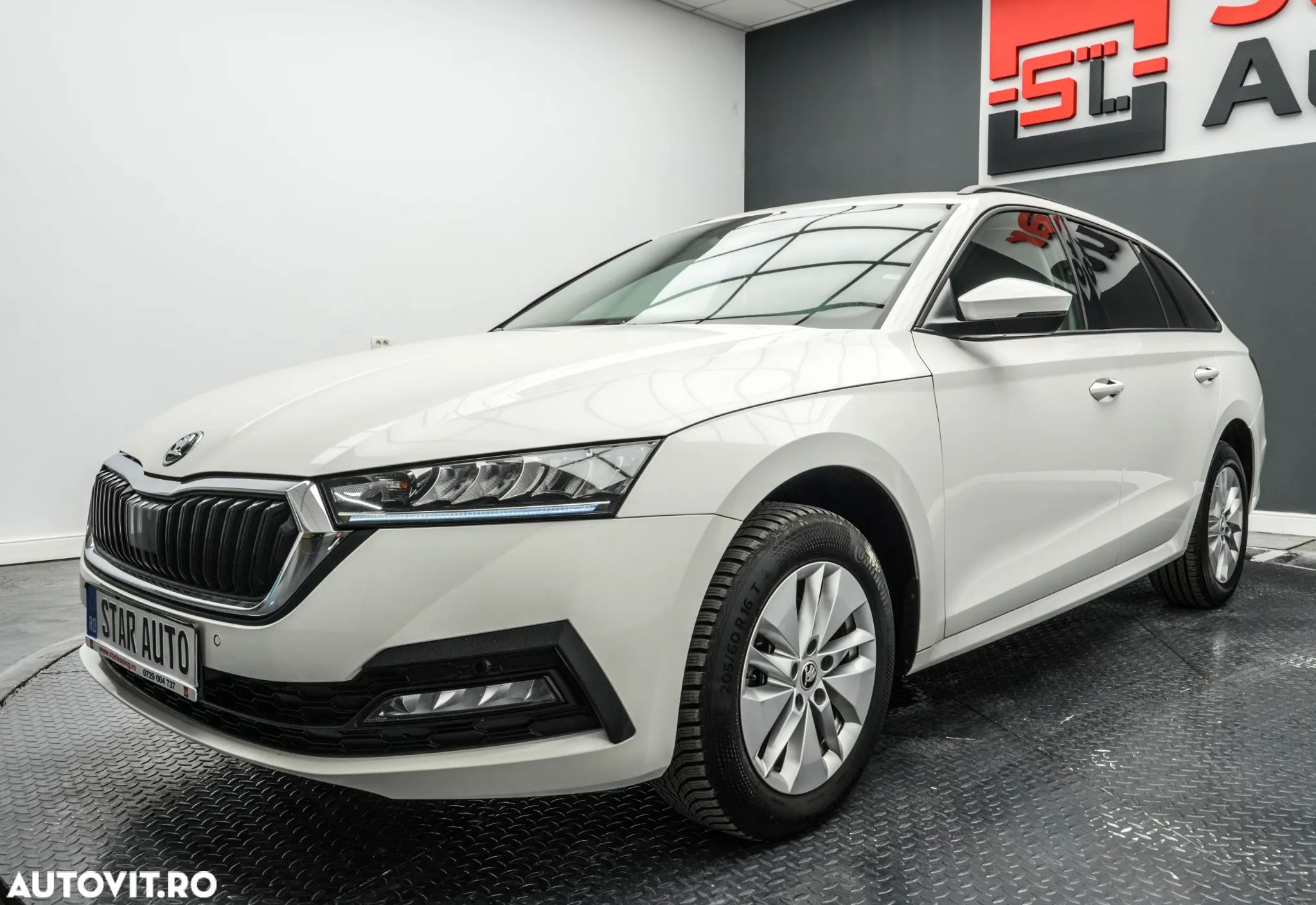 Skoda Octavia Combi 2.0 TDI Style - 1