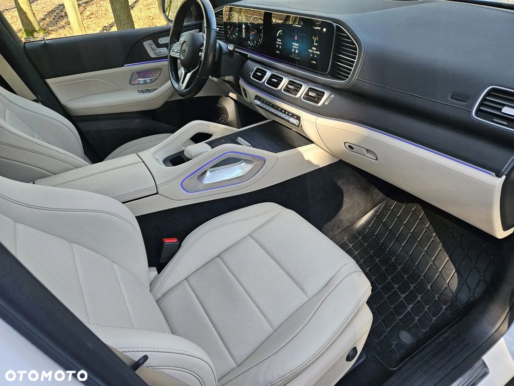 Mercedes-Benz GLE - 12