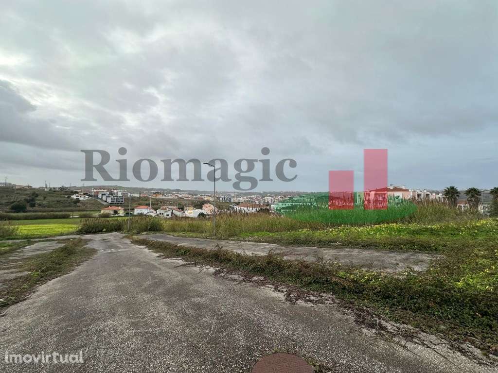 Lourinhã - Lote de Terreno para Construção Prédio de Habitação - Grande imagem: 3/6