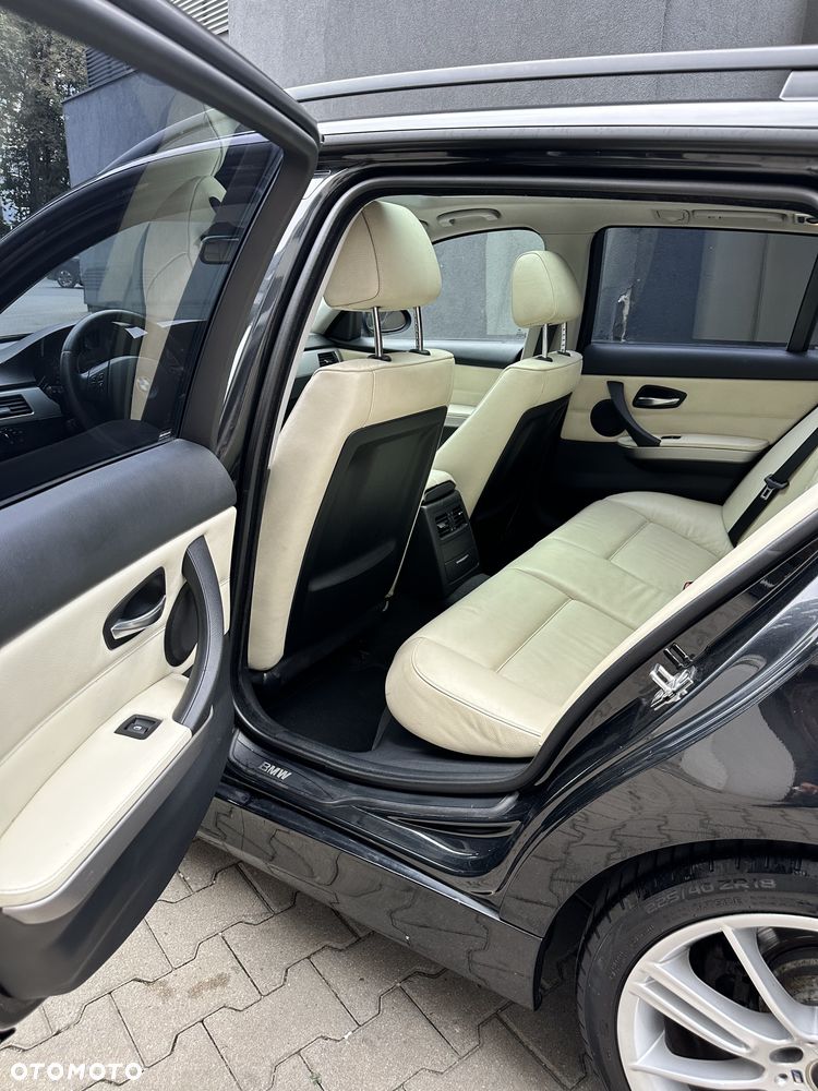 BMW Seria 3 - 23