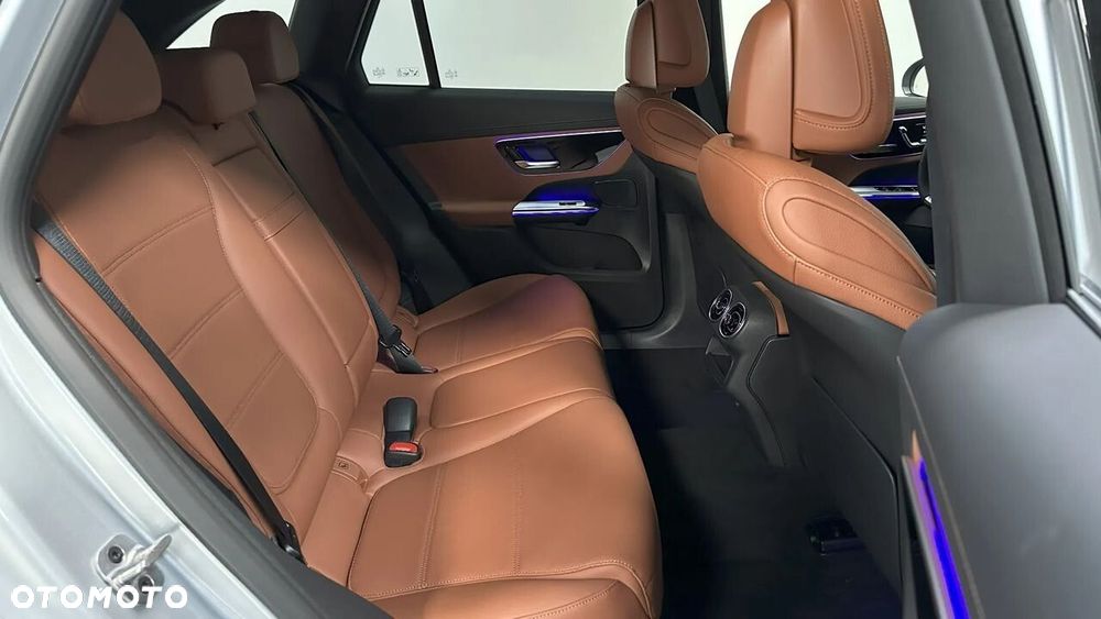 Mercedes-Benz GLC 300 e PHEV 4-Matic Avantgarde - 9