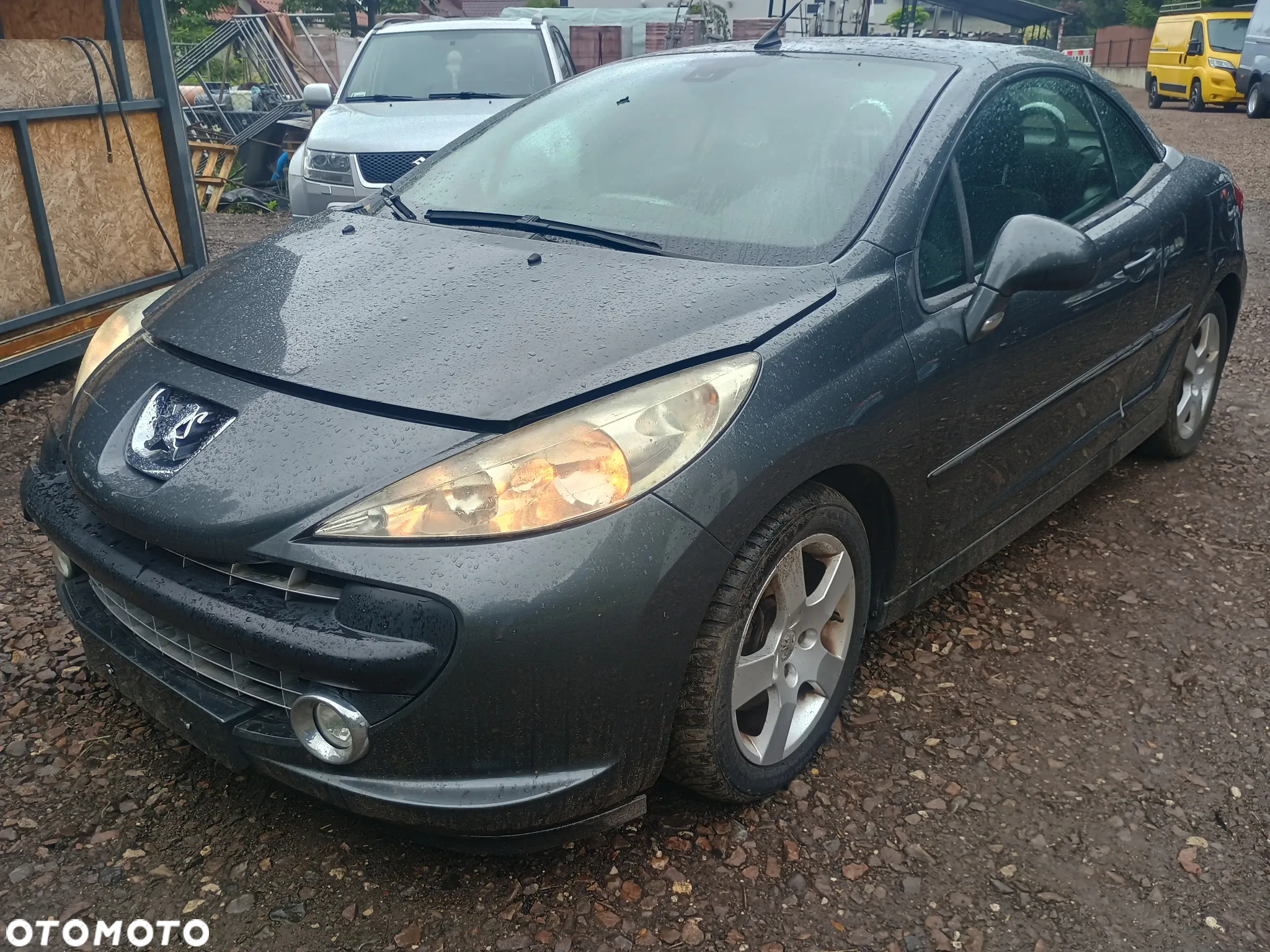 Peugeot 208 - 4