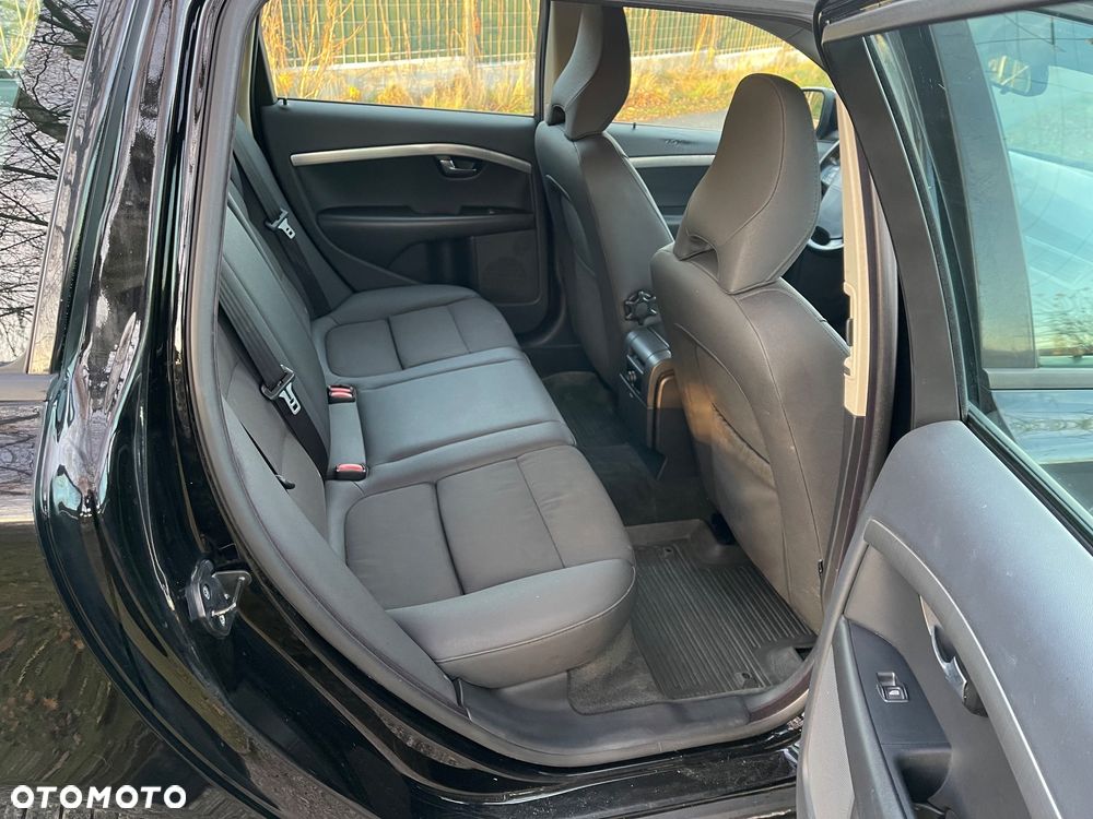 Volvo V70 2.4D Kinetic - 5