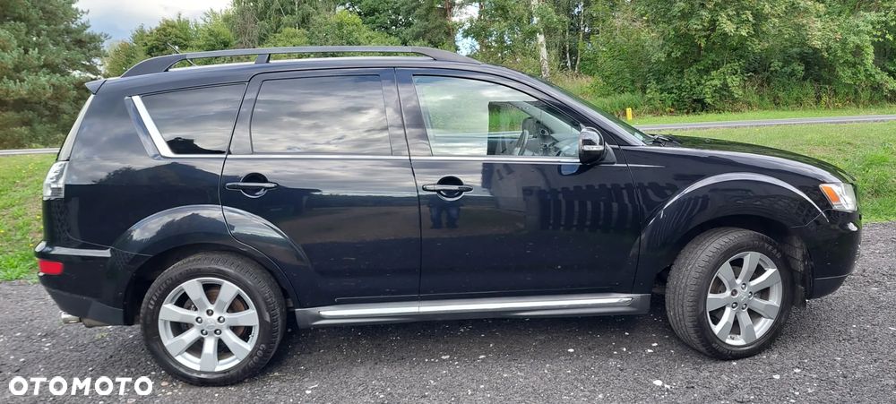 Mitsubishi Outlander 2.2 DI-D 4WD Intense - 2