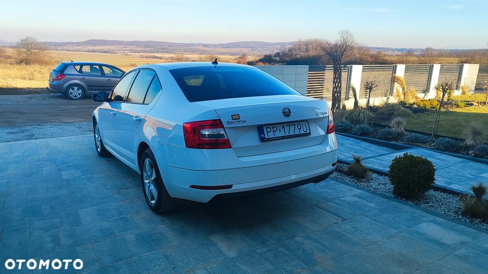 Skoda Octavia 1.6 TDI Ambition - 3