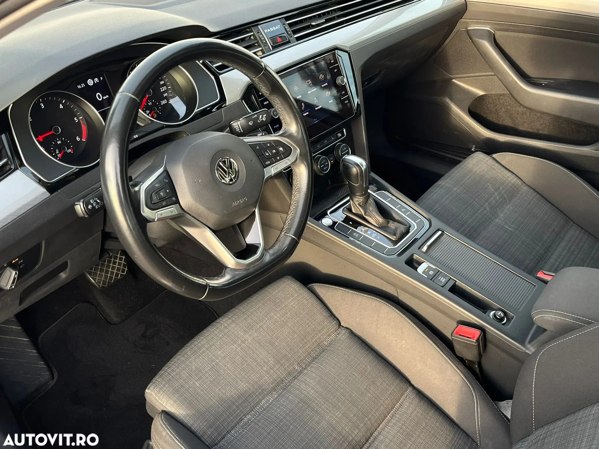Volkswagen Passat - 7