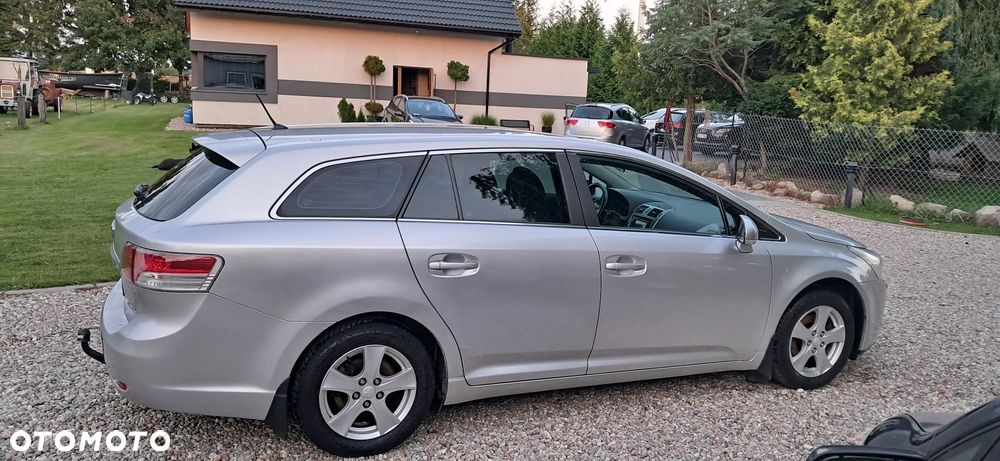 Toyota Avensis 1.8 Comfort - 7