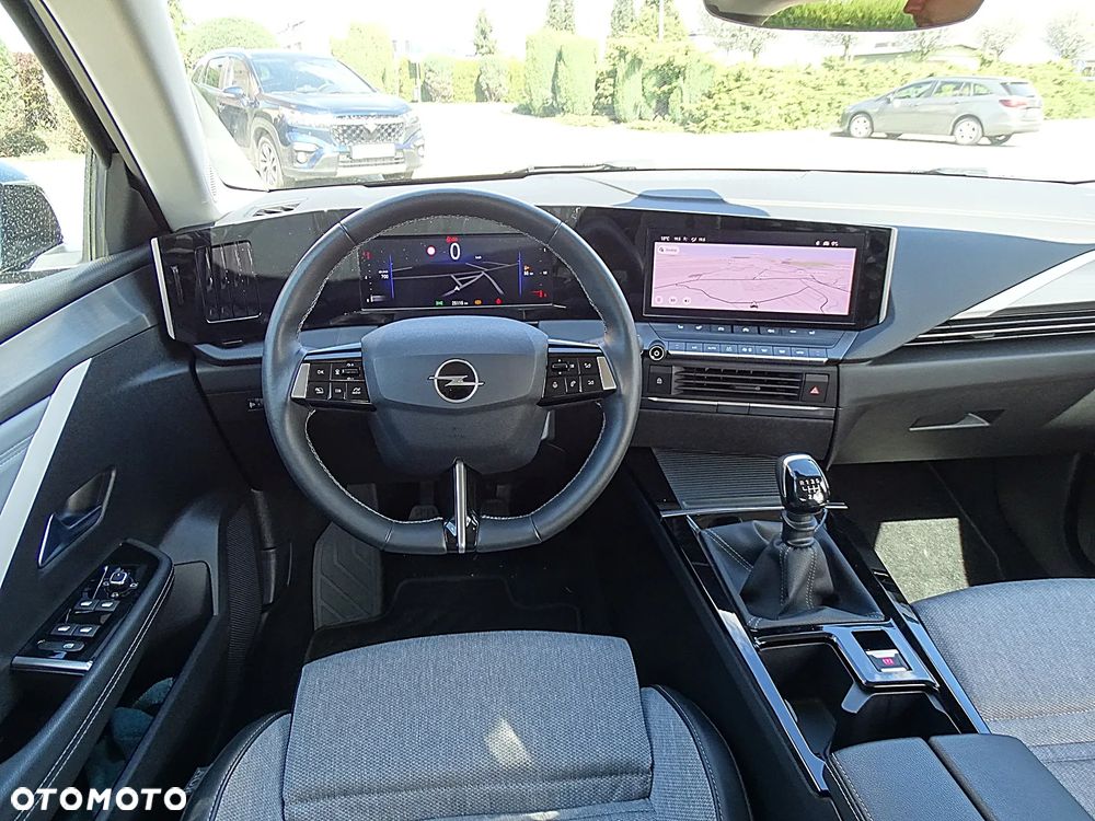 Opel Astra 1.2 Turbo GS - 8