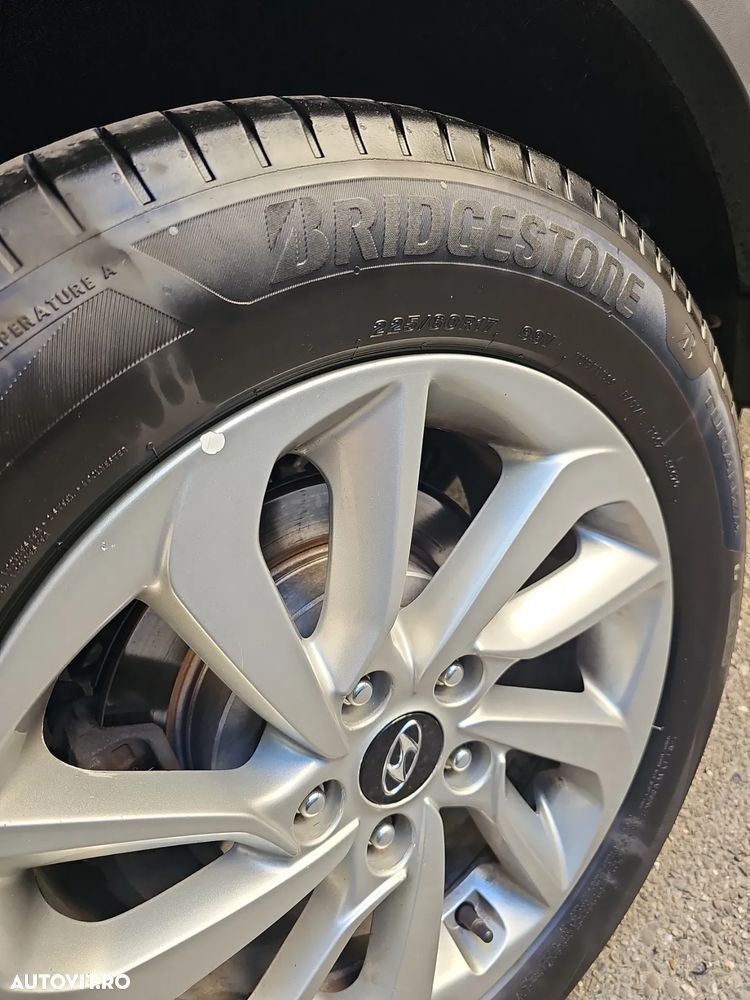 Hyundai Tucson 2.0 CRDI 4WD 6MT Style - 9