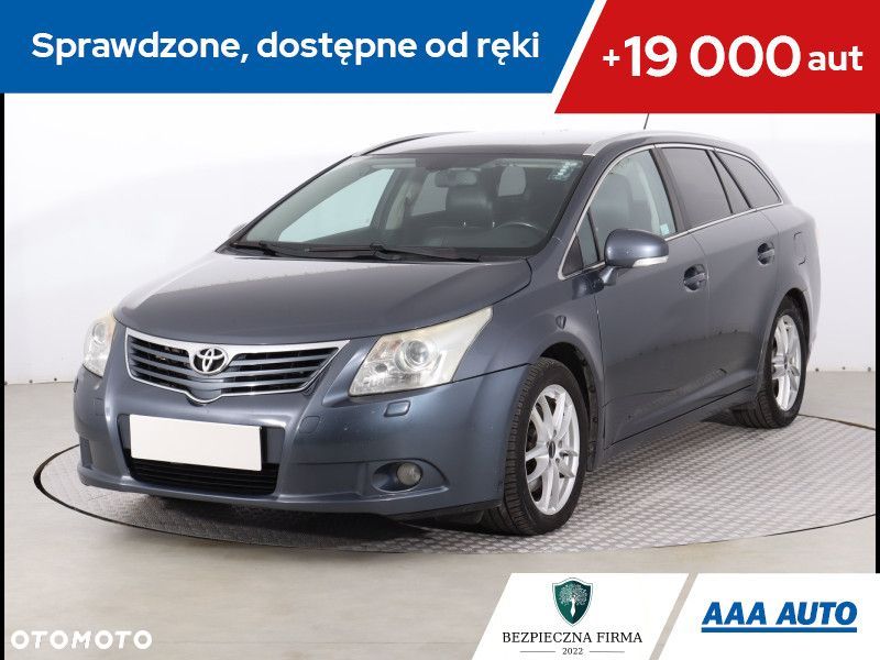 Toyota Avensis - 1