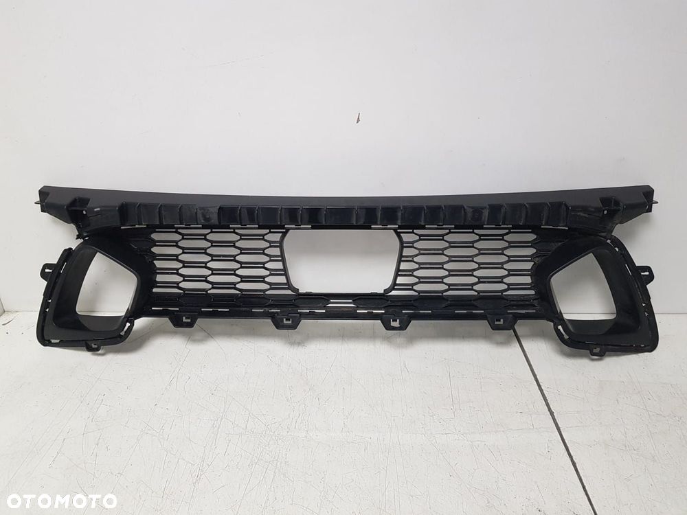 BMW 2 F44 13-21 M-PAKIET KRATKA PRZÓD ZDERZAKA ATRAPA SRODKOWA 51118075480 8075480 - 2