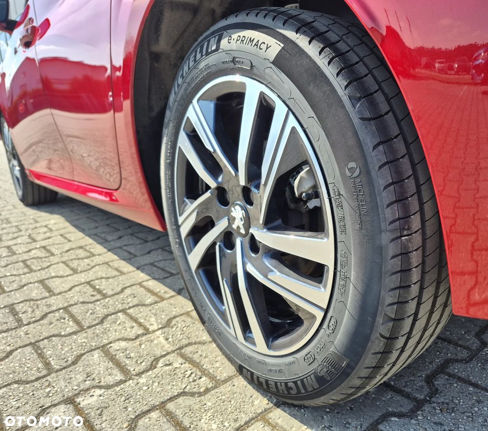 Peugeot 208 1.2 PureTech Allure Pack S&S EAT8 - 30
