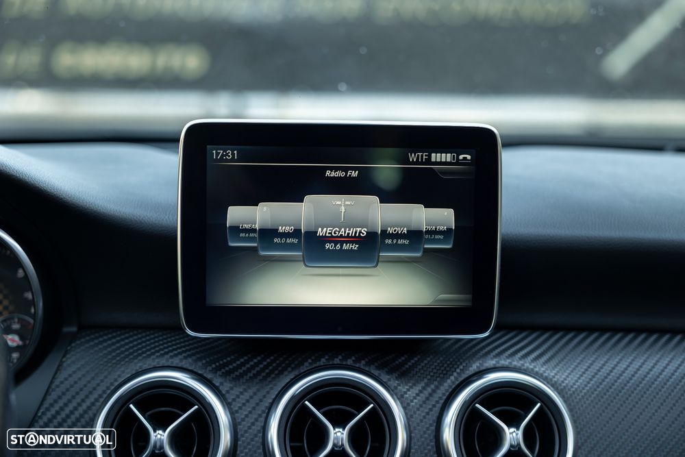 Mercedes-Benz A 180 d AMG Line - 13