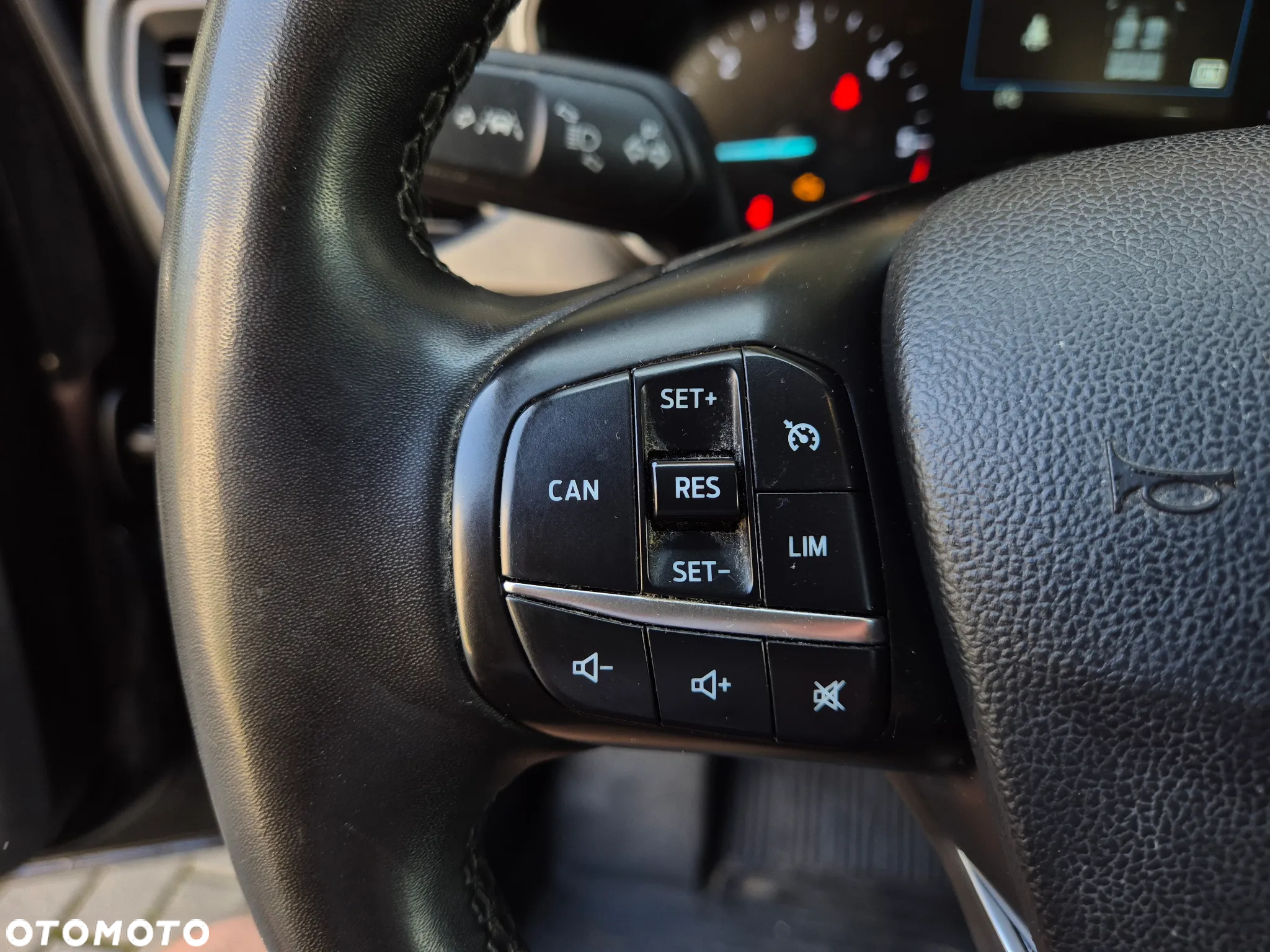 Ford Focus - 13