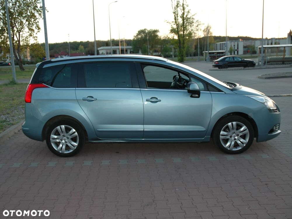 Peugeot 5008 2.0 HDi Premium + - 5