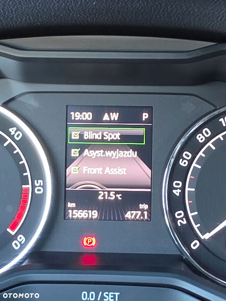 Skoda Superb 2.0 TDI Style DSG - 31