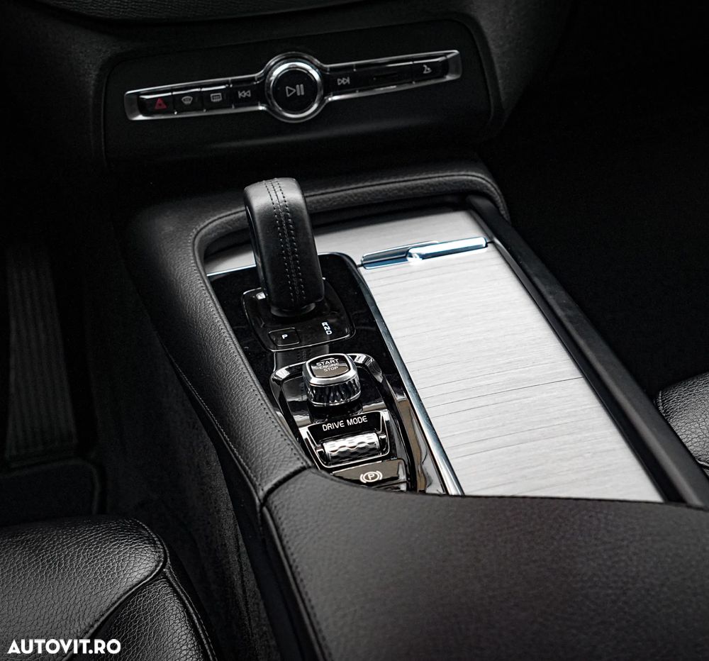 Volvo XC 90 B5 MHEV AWD 7 locuri Momentum Pro - 21