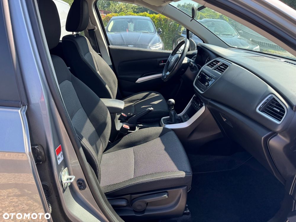 Suzuki SX4 S-Cross 1.6 Comfort - 27