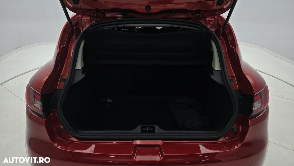 Renault Clio - 25