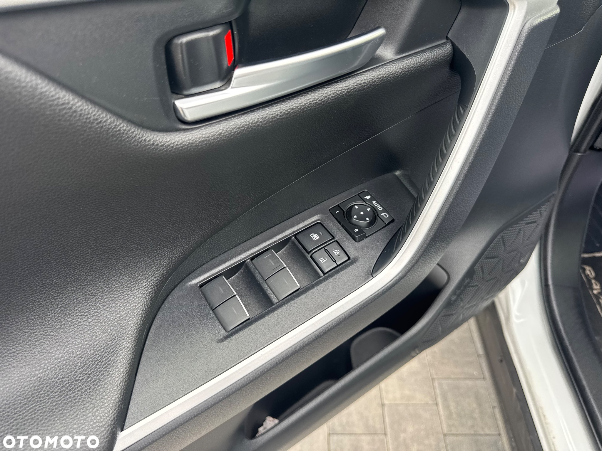 Toyota RAV4 2.5 Hybrid Selection 4x4 - 17