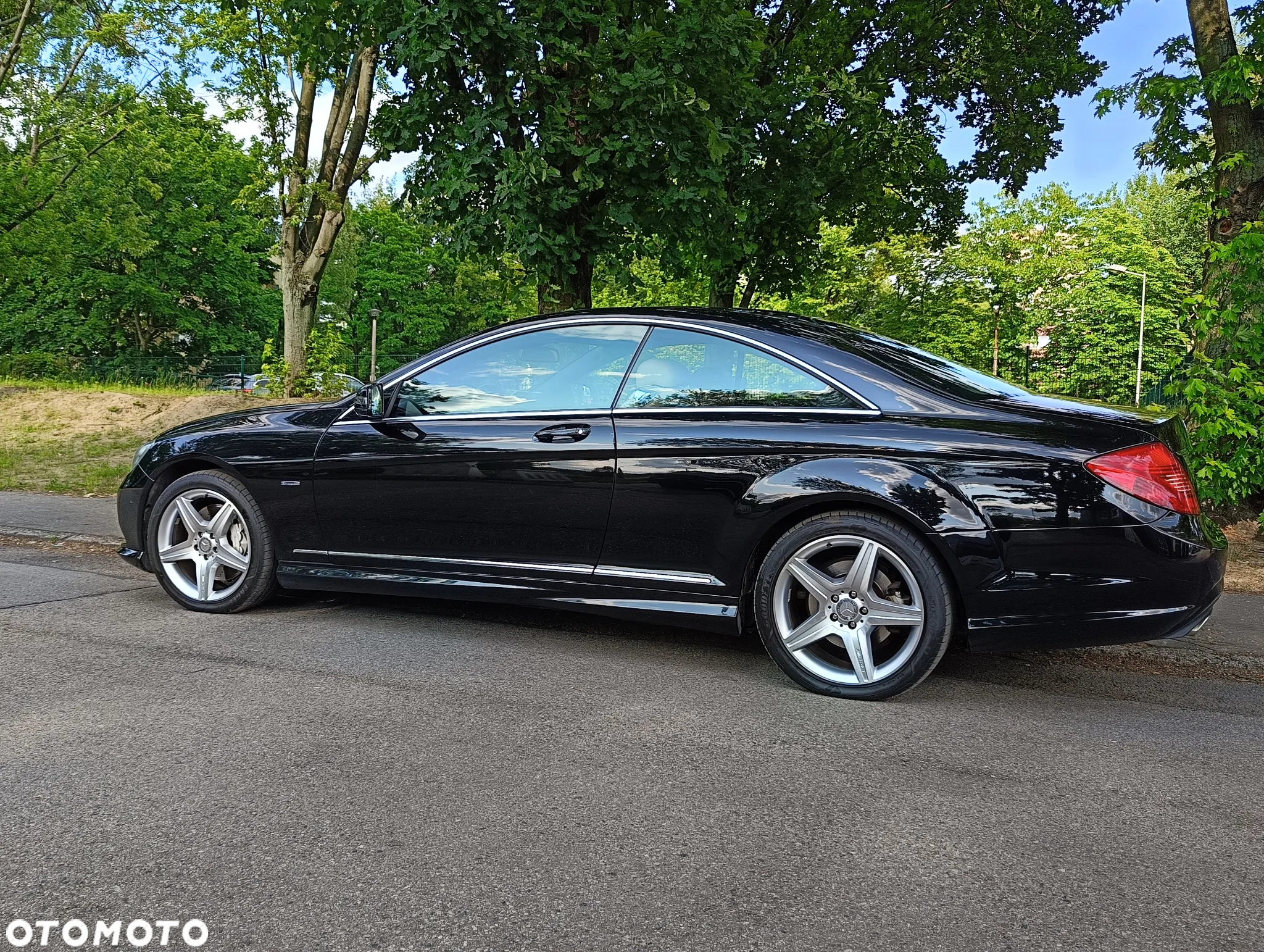 Mercedes-Benz CL 500 4-Matic BlueEff - 24