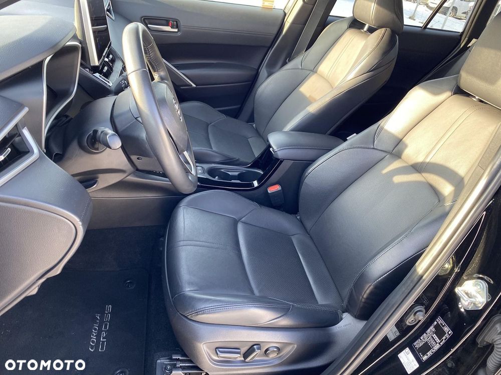 Toyota Corolla Cross 2.0 Hybrid Premiere Edition - 17