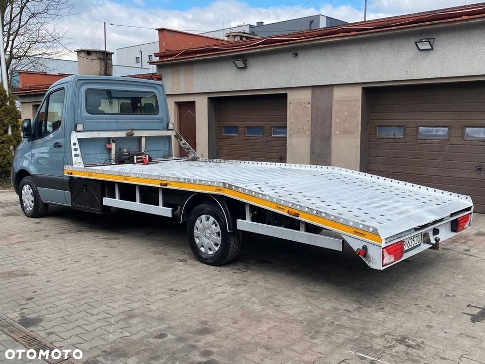 Mercedes-Benz Sprinter 319CDI V6 - 11
