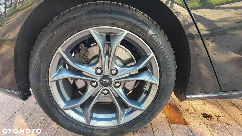 Ford Focus 1.5 EcoBoost ST-Line - 8