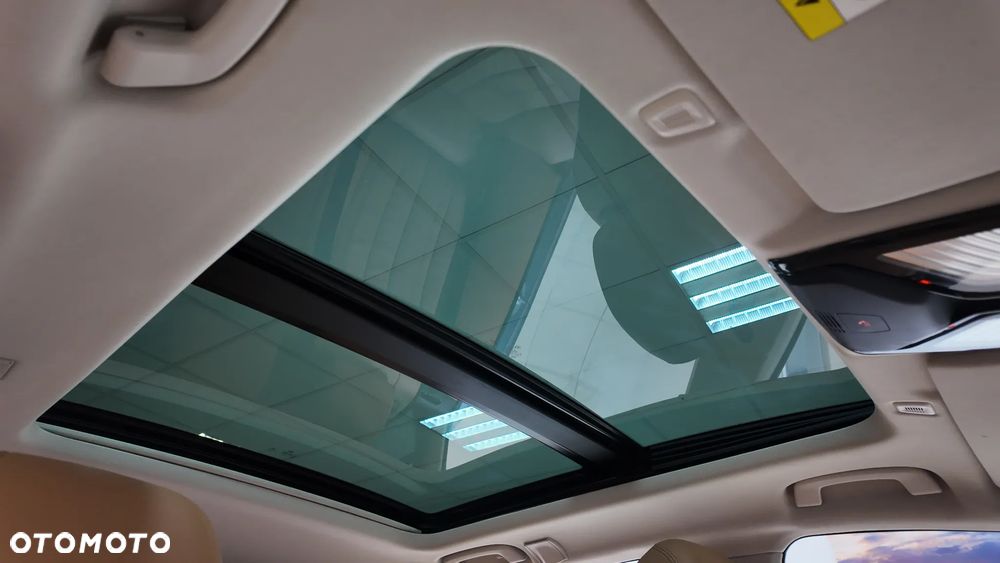 BMW Seria 5 520d Luxury Line sport - 37