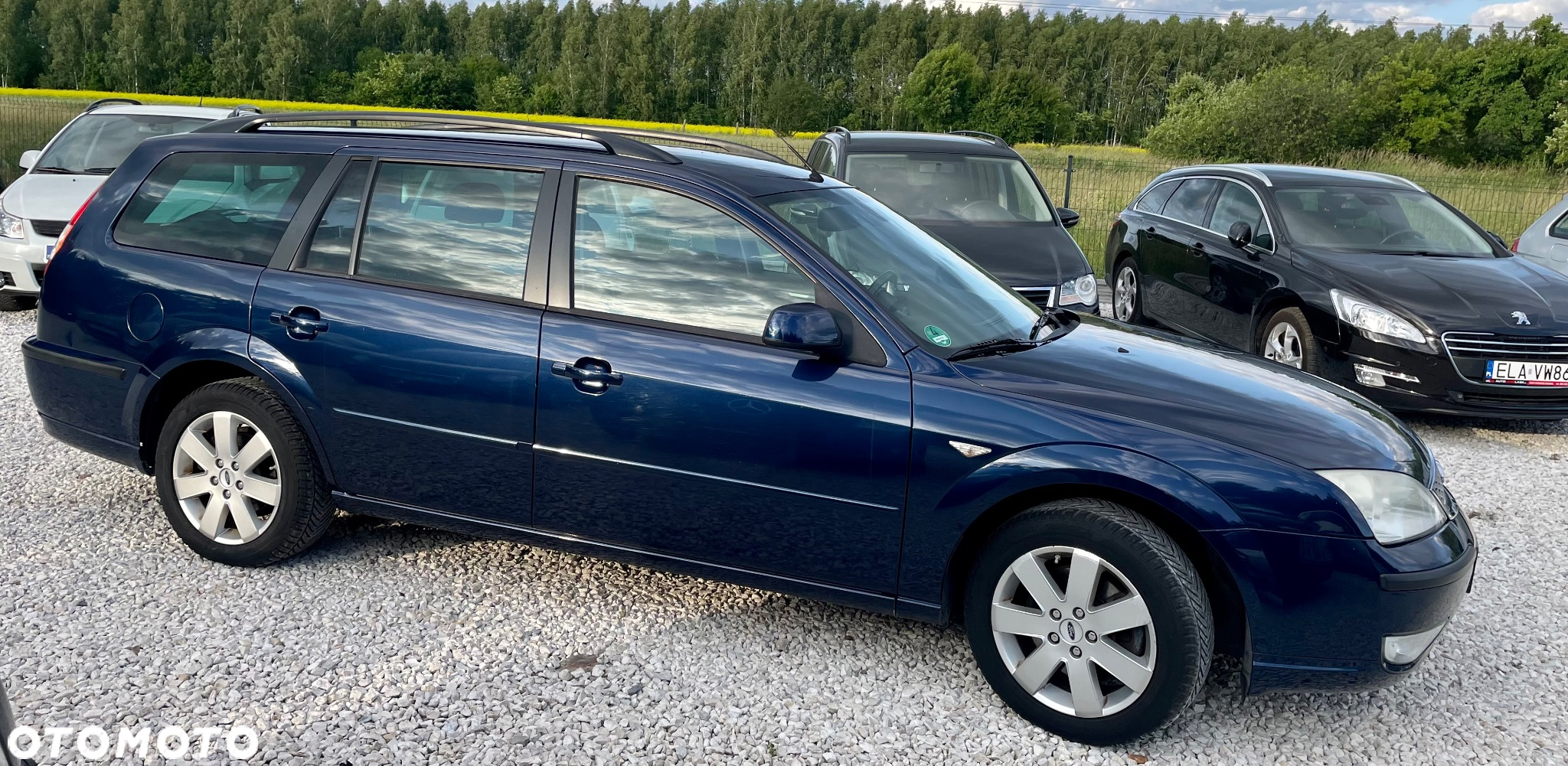 Ford Mondeo 1.8 Ghia - 16