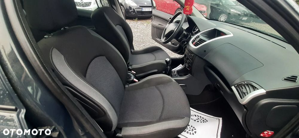 Peugeot 206 plus - 29