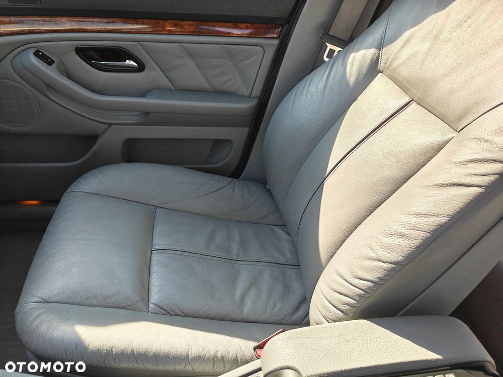 BMW Seria 5 - 40