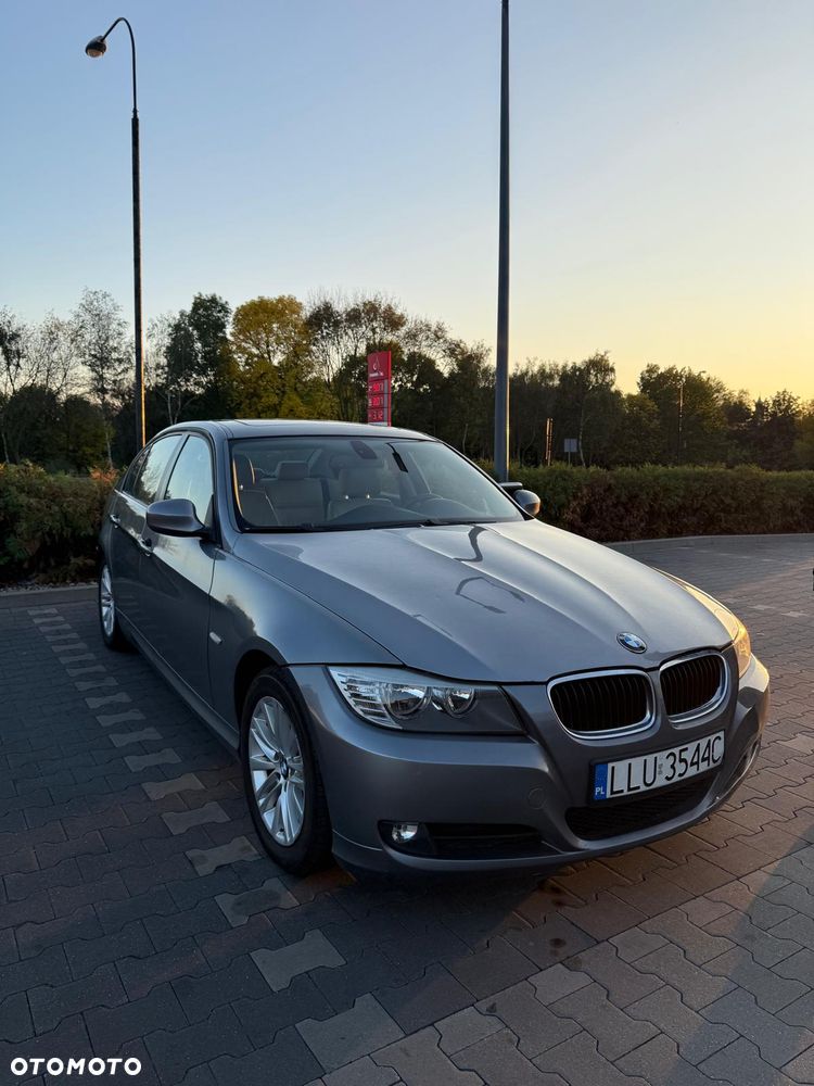 BMW Seria 3 318d DPF Edition Exclusive - 3