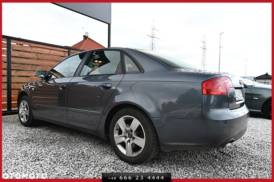 Audi A4 Limousine - 9