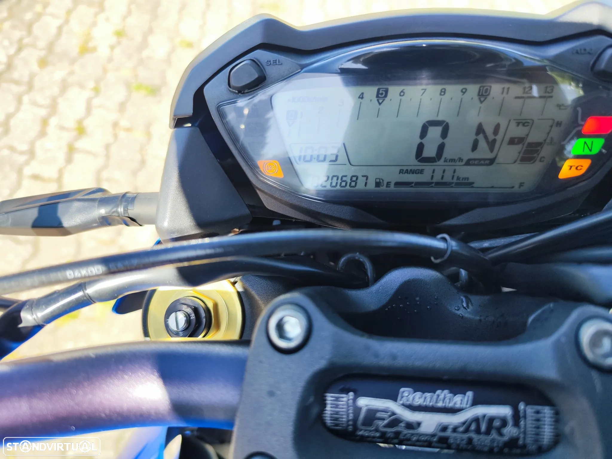 Suzuki GSX S 1000 - 9