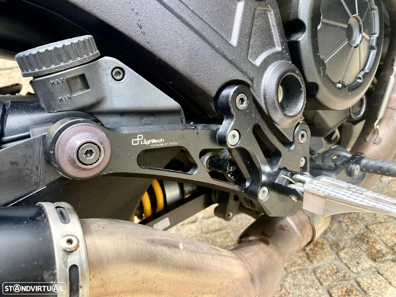 Ducati Diavel Carbon 160 CV - 10