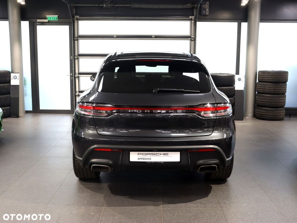 Porsche Macan Standard - 4