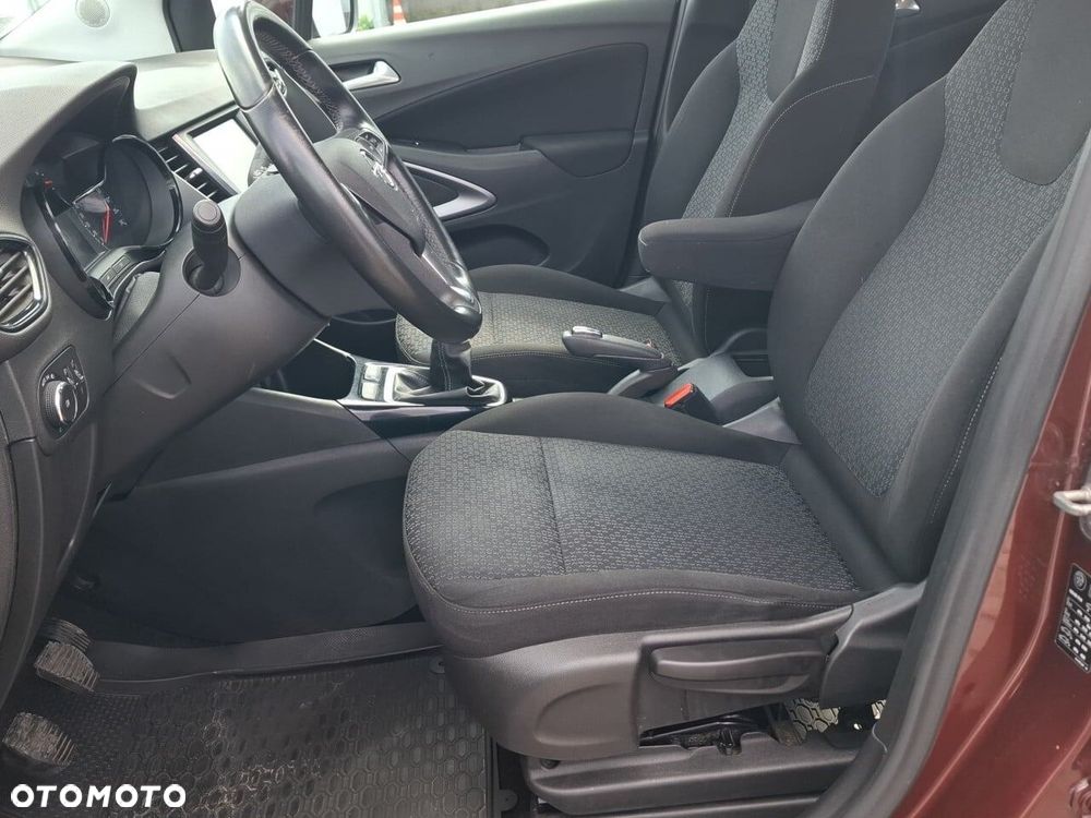 Opel Crossland X - 11