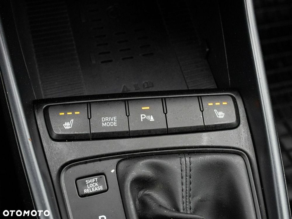 Hyundai Bayon 1.0 T-GDI Executive DCT - 18