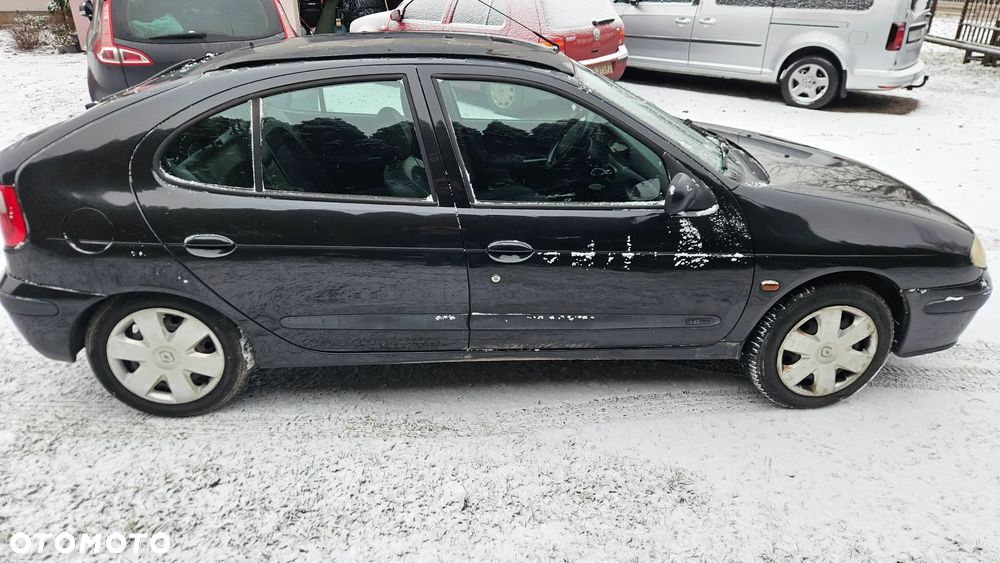 Renault Megane 1.6 - 4